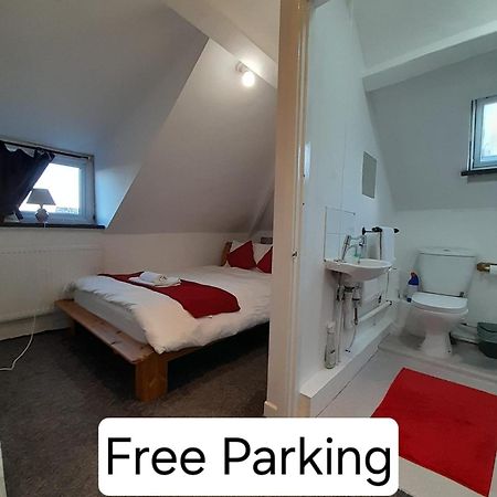 Entire Victoria Park Cardiff Apartment With Free Street Parking Bus 17 And 18 Direct To Cardiff City Centre, Fast Free Wi-Fi Екстериор снимка
